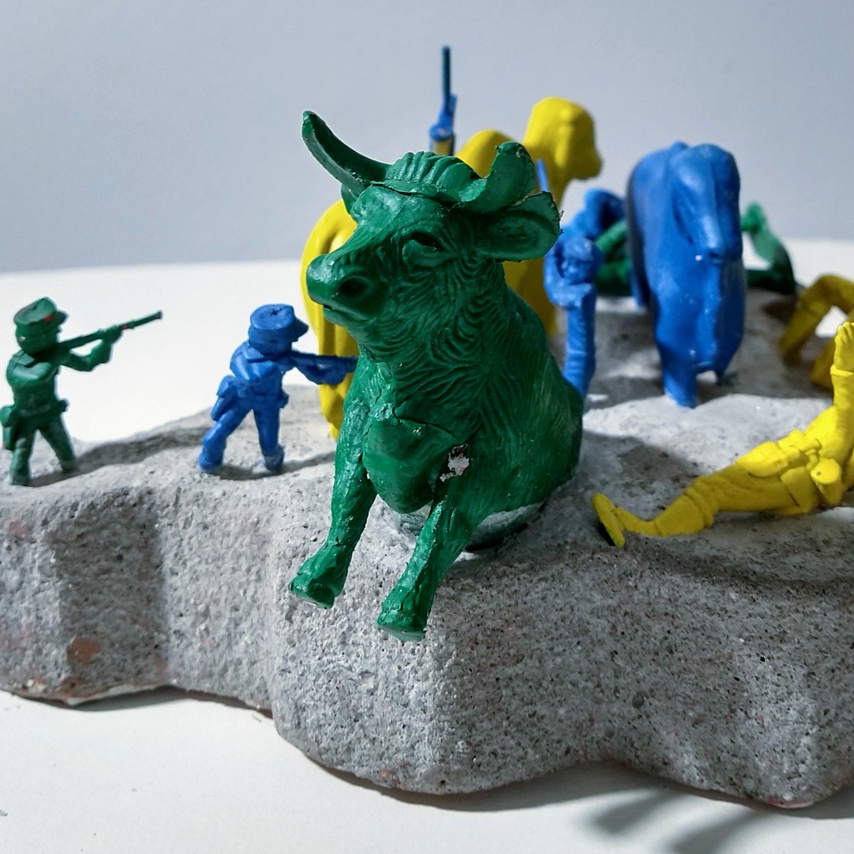 MTN_ARTES's tweet photo. Obra BRASIL 18-22 #contemporary #ForaBolsonaro #SeteDeSetembro #sculpture https://t.co/hp2zv4f4pA