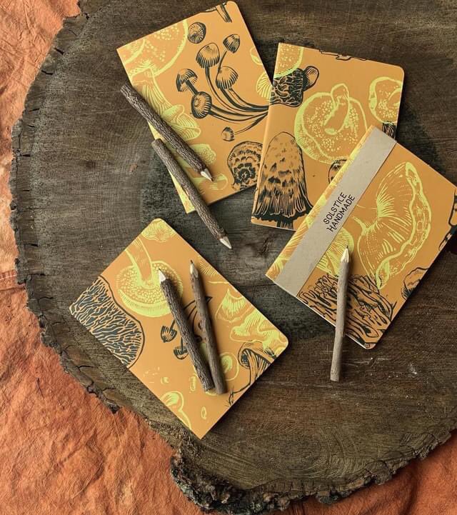 Solstice Handmade (@solsticehndmd) on Twitter photo Sketchbooks restocked 🌿 2 old favs and a new pattern too! Thanks <a href="/issuepress/">Issue Press</a> !
solsticehandmade.com/august82121?ca… Sketchbooks restocked 🌿 2 old favs and a new pattern too! Thanks <a href="/issuepress/">Issue Press</a> !
solsticehandmade.com/august82121?ca…