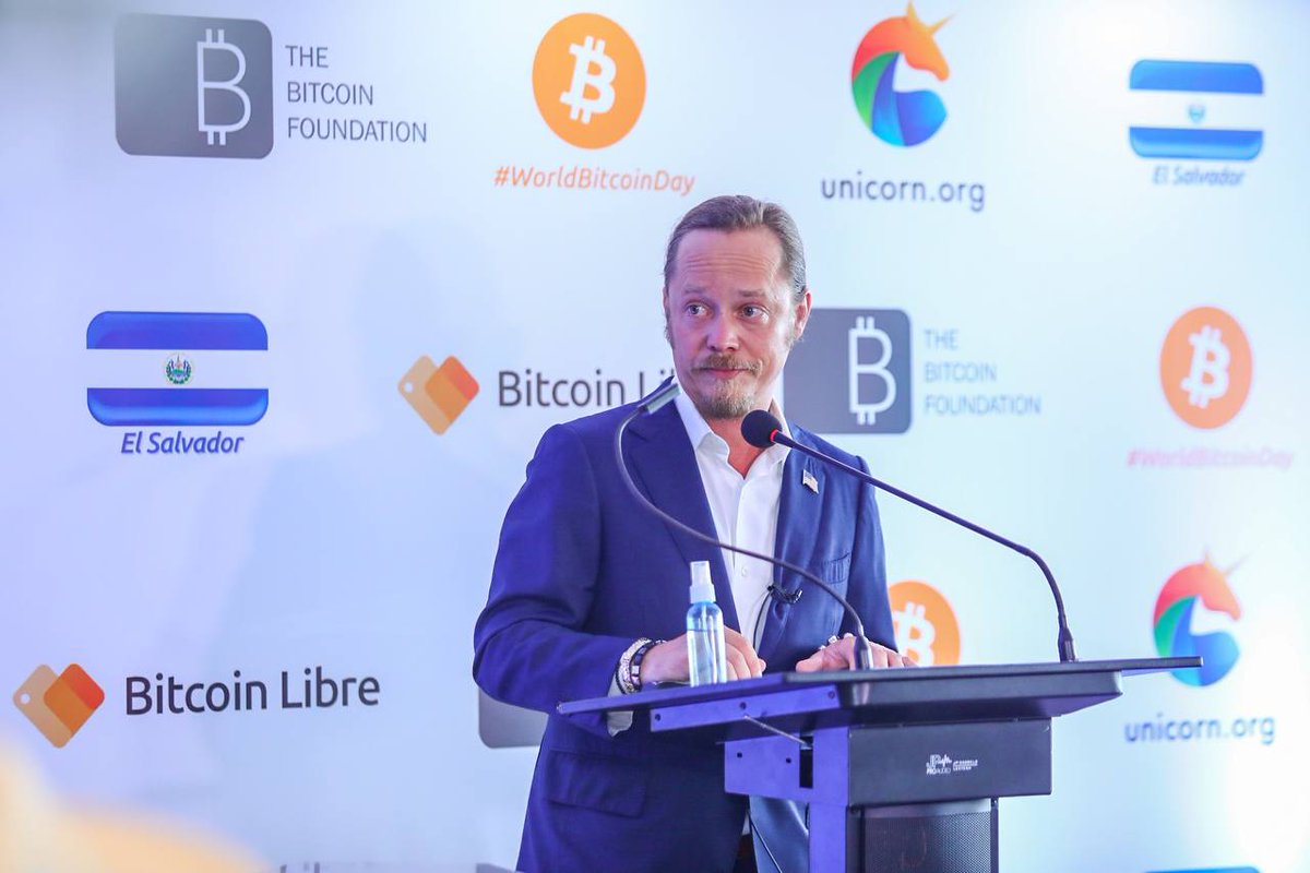 #Bitcoin | "Me siento sumamente agradecido de estar presente en El Salvador en este día histórico", destaca <a href="/brockpierce/">Brock Pierce</a>.