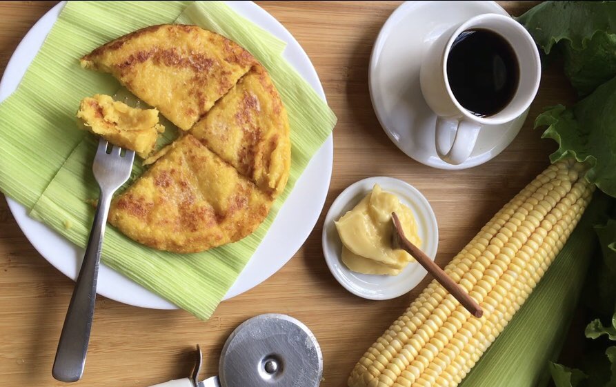 lessandraE's tweet photo. Pamonha de Frigideira. Veja a minha receita completa em: https://t.co/D2XPHvja75
#saboresdocampo #pamonha #jornaldocampo  #agro #receita #milho #regran #coffee #quemaravilha #goias #edecasa @RitaLobo @ANAMARIABRAGA @wallacedimatos @C_Troisgros @TvAnhangueraGO @canalgnt @NhacGNT https://t.co/QWuewpvgRR