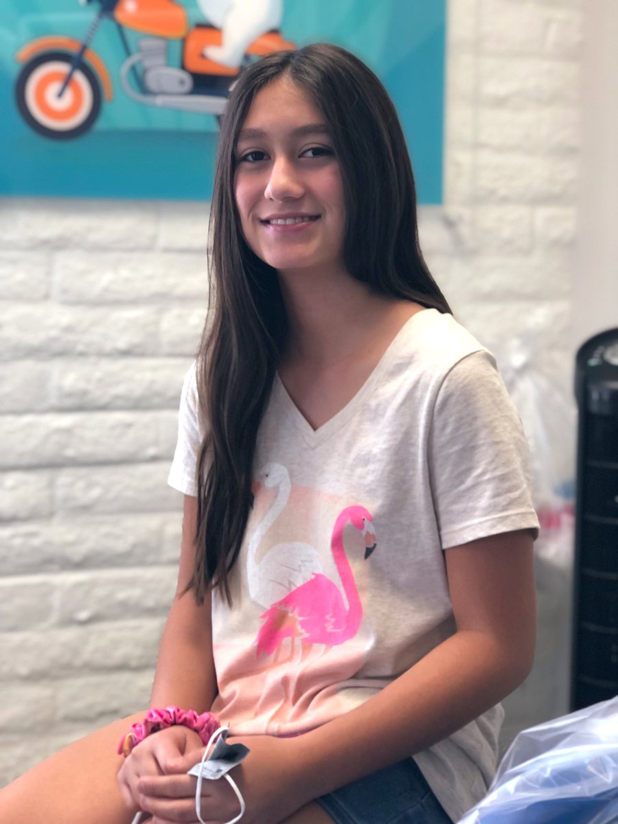 TeetersDr's tweet image. Such a pretty #smile Miss Elena!💖🦷 Pretty in pink.. #FlamingoFun