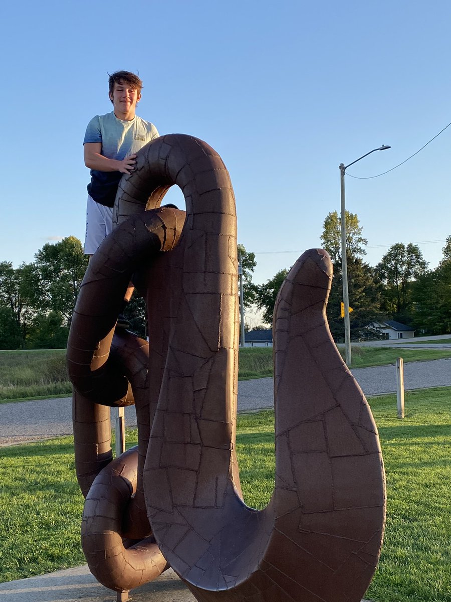 bwbucsxc's tweet photo. Nyberg Sculpture Park! Part 1 https://t.co/XtyFAdvcbx