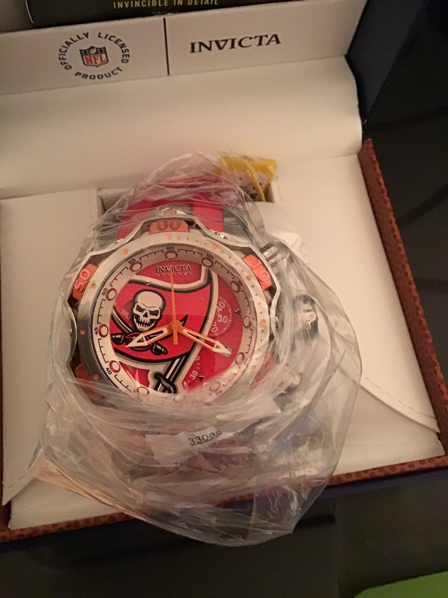 bucmania1978's tweet photo. BADASS! All serial #’d. 1000m water resistant. Fire resistant.  @Buccaneers https://t.co/GyFYWBcJbi