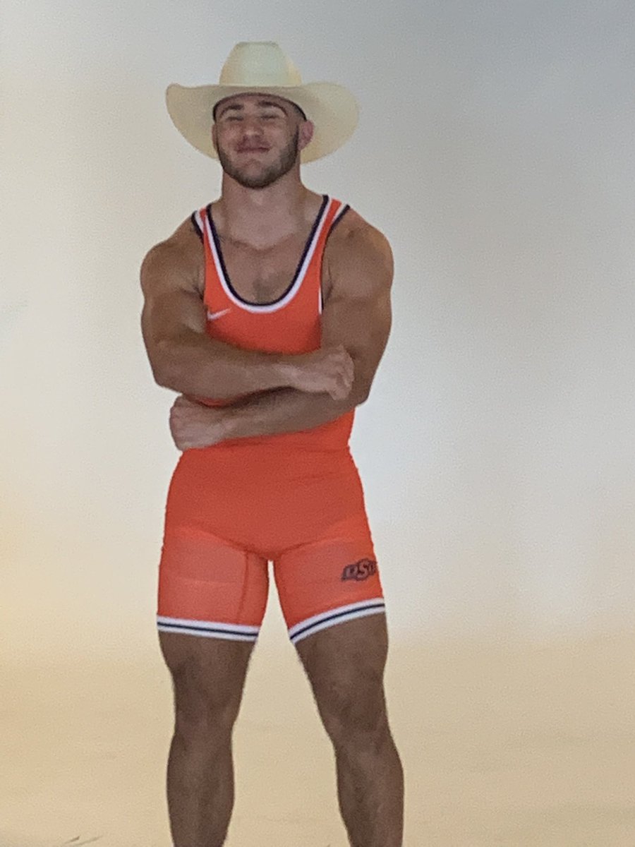 Big thank you to <a href="/CowboyWrestling/">OSU Cowboy Wrestling</a> for an amazing visit! Had a great time being on campus and meeting the team! <a href="/zack_espo/">Zack Esposito</a> <a href="/TCaldwell165/">Tyler Caldwell</a> #GoPokes 🍊