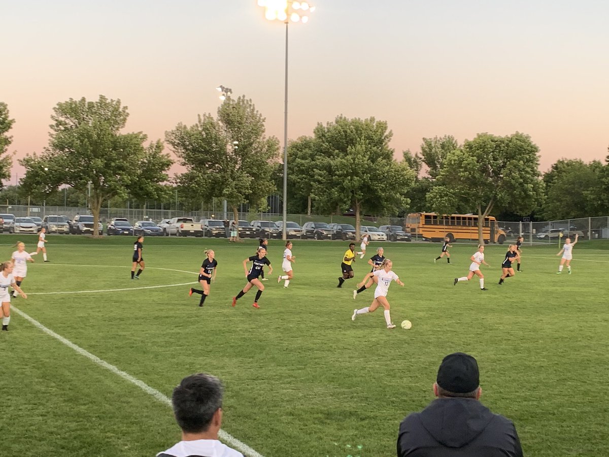 EVHSAthletics's tweet photo. Avery Chesek makes it 1-0 Lightning! Assist to Jasmine Haidar! https://t.co/PrWYjOuqMw