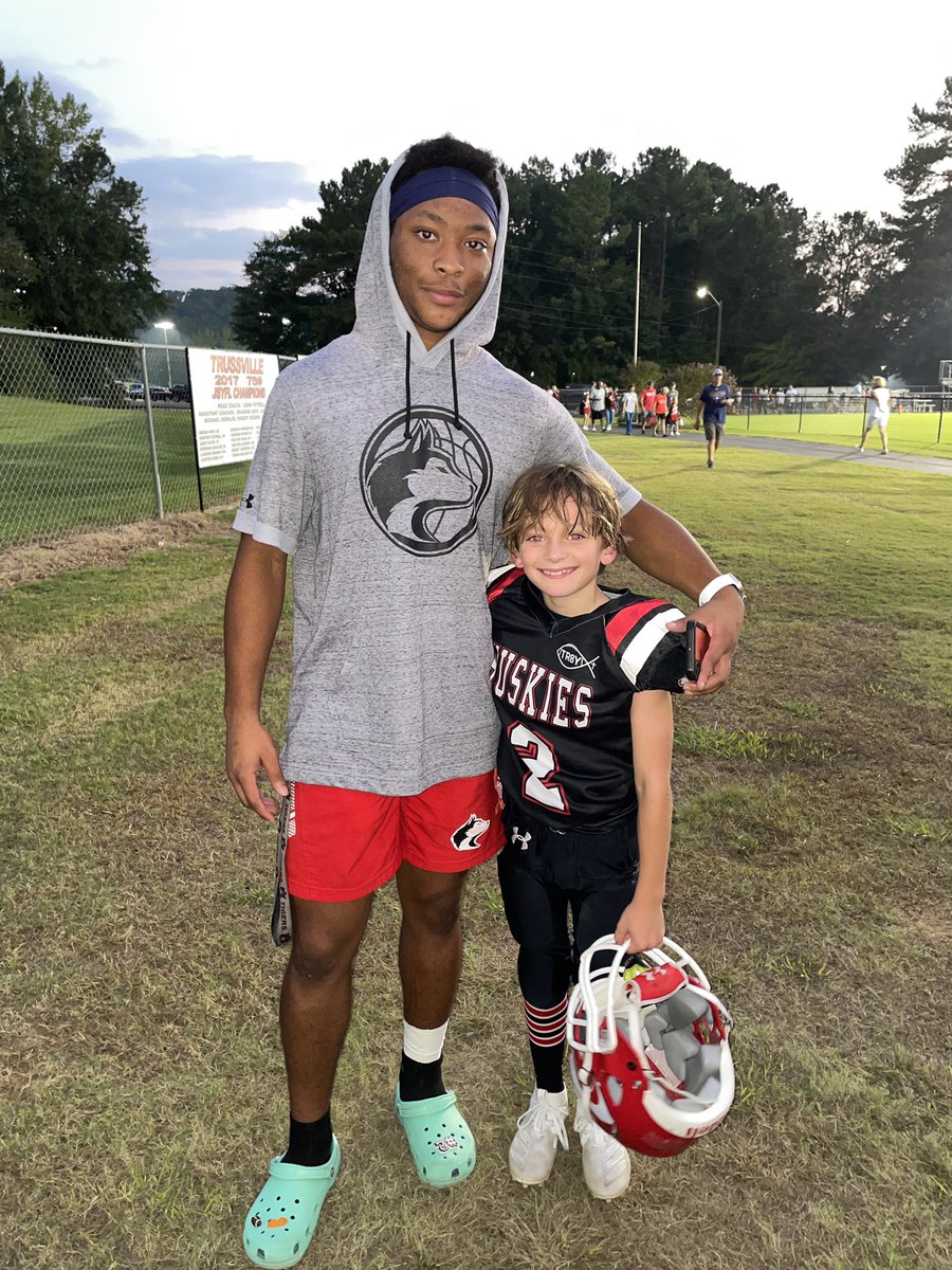 <a href="/JamesHammonds_7/">James Hammonds</a> you’ve made this kids year for sure!  Hanging around through lightening delays to support him!  Class Act!  Thank you!  #huskyfast