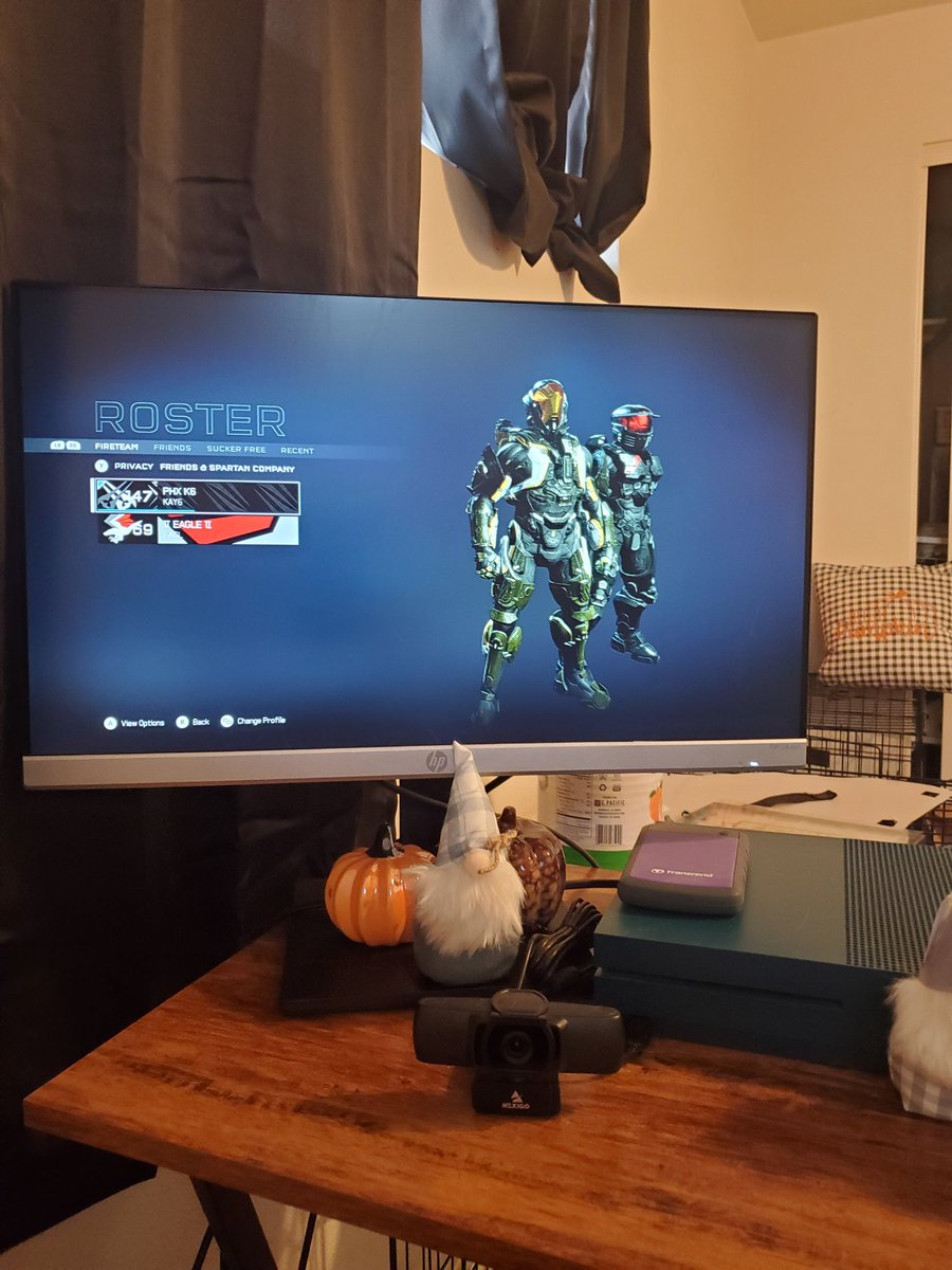 Live on Halo 5. Running the campaign on legendary. Let's get it. 
#Halo 

Twitch.tv/phxk6 👑👑👑👑👑👑