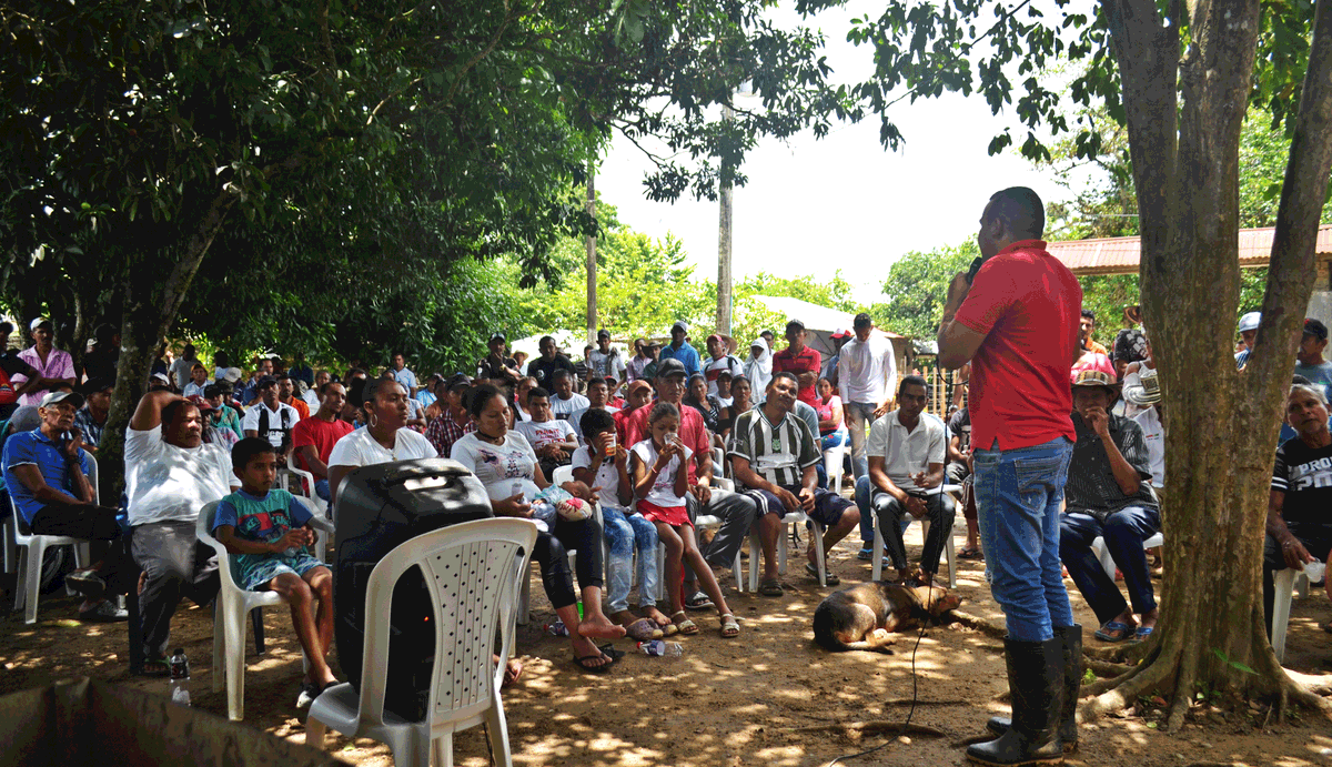ascsucor_org's tweet photo. 𝐀𝐒𝐀𝐌𝐁𝐋𝐄𝐀 𝐂𝐀𝐌𝐏𝐄𝐒𝐈𝐍𝐀
hoy 7 de septiembre nos reunimos con comunidades campesinas del Corr. Tierradentro, concertando acciones para la exigencia de la implementacion del PNIS tal y como fue consignado en el AFP.
#ImplementacionYa #LondoñoMentiroso!! https://t.co/u5iD8M0u55