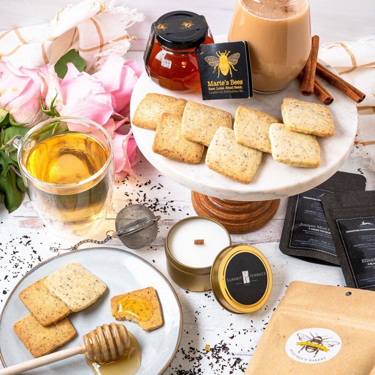 savorseattle's tweet photo. Globetrot while you enjoy teas and tea-inspired treats all from companies based in Washington State. From Indian Chai Tea Mix to Earl Grey shortbread cookies this box is a tea experience for all of the senses! 🍵🍯
https://t.co/DhmmCAIeUl https://t.co/F2mpC1vVGb
