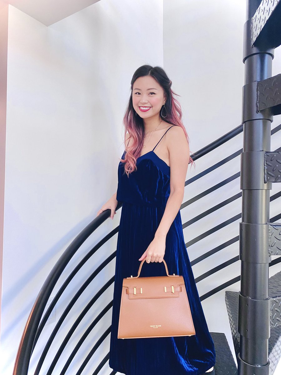 colorsofchloe's tweet photo. Wedding szn is upon usss!!! Finally got to debut my first luxury bag gifted from #TeddyBlake 👜✨ https://t.co/UP4adza635