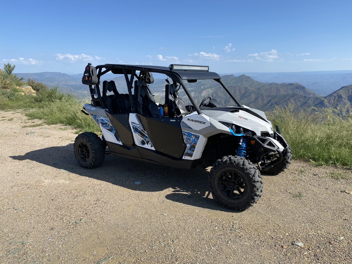 scirix67's tweet photo. 4-Day Labor Day Weekend to recharge our batteries! #teamcurrier #outdooremptynesters #workhardplayharder #outsideAZ #happytogether https://t.co/X11G0hvQDn