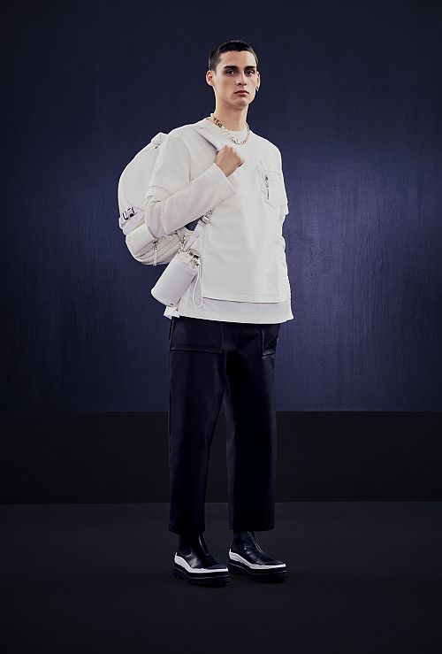 345_momochi's tweet photo. Dior x Sacai Collaboration Capsule Collection to be released on November
📎https://t.co/fc9TYxsOn4
Imagine Seichan wearing these for Men's Non-no November issue. 😭💜
#横浜流星
#DIOR
#SACAI
#DIORxSACAI https://t.co/SBu9SQo0Lc