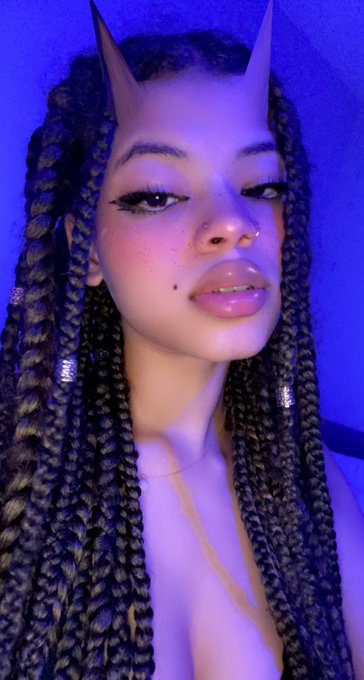 had a great first day back on OF 💙😌 come say hi if you haven&rsquo;t already   https://t.co/JJ2zpsGzrM https://t<a href="/tag/cookierun"class="tags"><span>#cookierun</span></a><a href="/tag/cookierunkingdom"class="tags"><span>#cookierunkingdom</span></a><a href="/tag/limecookie"class="tags"><span>#limecookie</span></a>