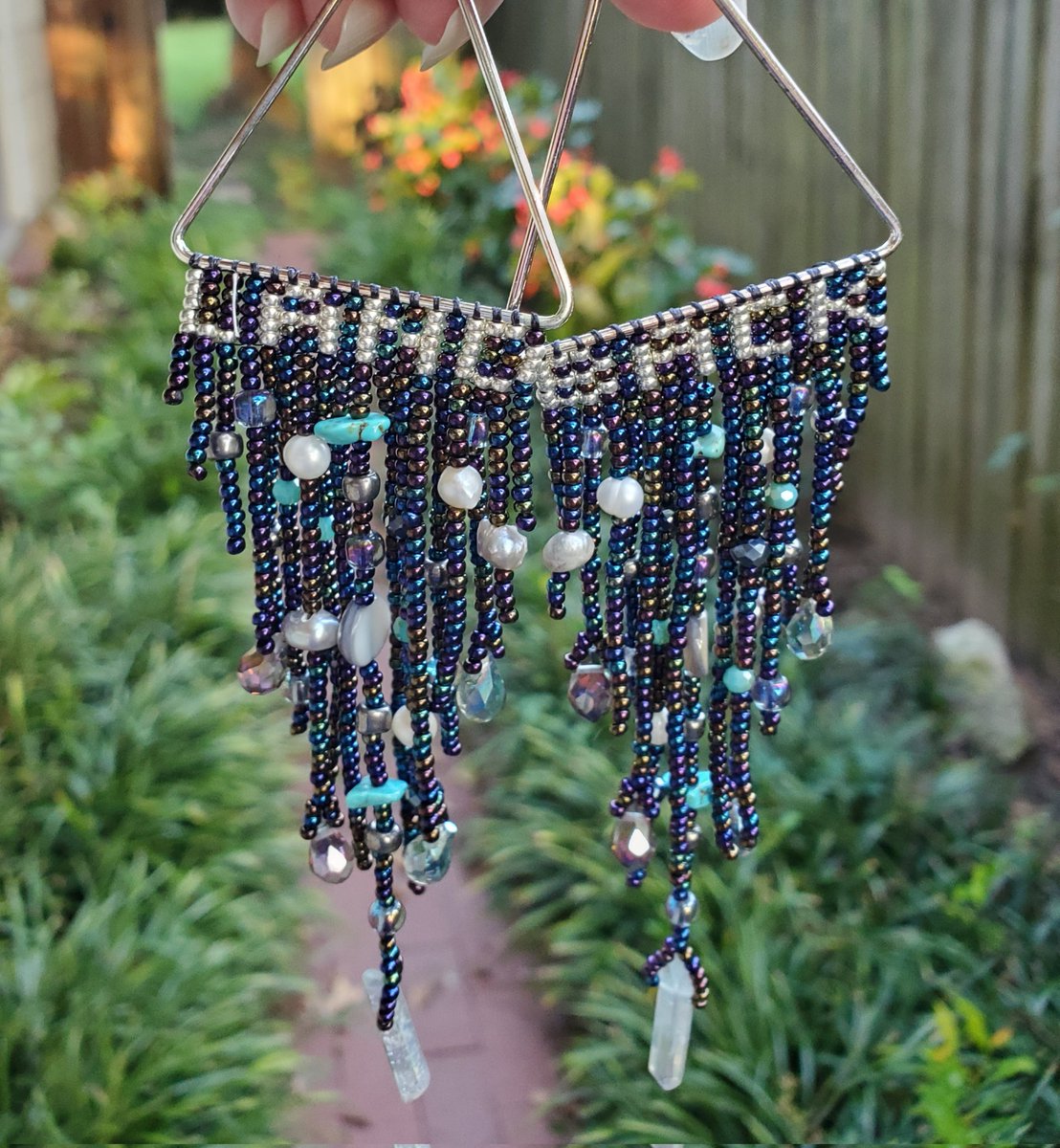 beauxbeautyblog's tweet photo. Available Thursday Sep 9 on my IG @ LoveAlaskaBeads , (sorry about the piece of white thread on the L, didn't notice it until after the pic- it's not actually attached...lol) #NativeTwitter #beadwork #LandBack #AlaskaNative #FirstNations #Statimc #Unangax #Aleut #NativeMade https://t.co/S62PaYworu