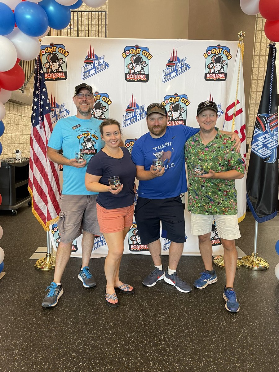RocketCurling's tweet photo. B Event Winner: Joe Polo’s Moosecock (@ColumbusCurling, @licurling, @Broomstones)
B Event Finalist: Curling Stone Mafia (@trianglecurling) https://t.co/OtVVo1OacA