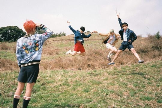 Xxxyourselfit7's tweet photo. Life 💥
#BTSARMY #BTS #BTS_twt @BTS_twt https://t.co/Dc7ma9oMp0