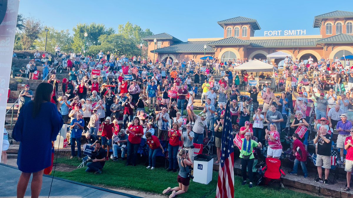 SarahHuckabee's tweet photo. Blown away by the grassroots support across Arkansas. I will ALWAYS defend your freedom and stand for what is right — not what is politically correct or convenient. So thankful for all the folks who came out today in Conway, Russellville, and Fort Smith!#ARFreedomTour #ARpx https://t.co/k6qaM2smQ9