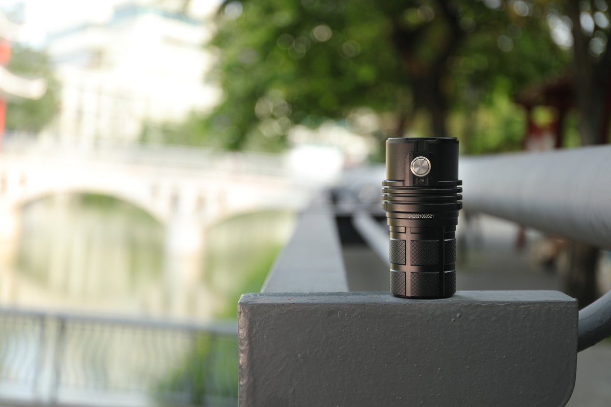 ImalentLight's tweet image. As a more controversial product, what would you use MS06 for?

#imalentMS06 #powerfulflashlight #edcflashlight #edcuse