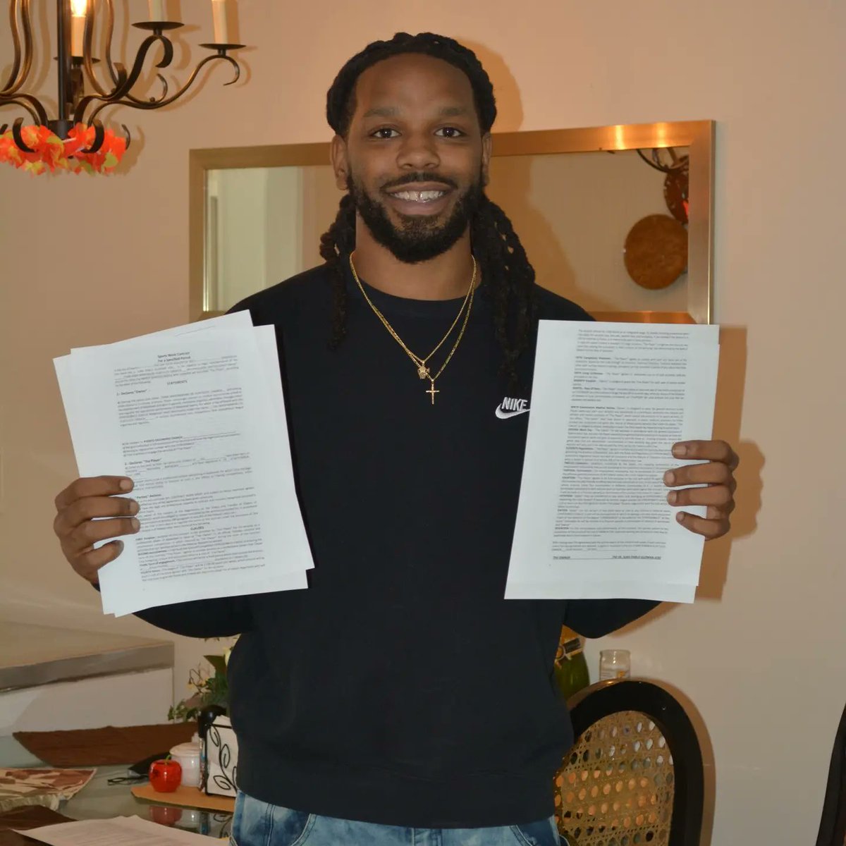 Coachhammett's tweet photo. Congratulations @_biddle On Signing His First Overseas Pro Contract. He Will Be Playing This Season In Mexico.
Ameer You Deserve This Moment. Go Show The World What We Already Know. Pops Is Smiling From Heaven. Go Be A Dog! #PopsDog #PSWBHOOPS #ExpectHim #DreamsComeTrue https://t.co/I2G2DisVdH