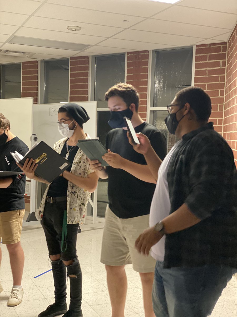 SummitStreetEMU's tweet image. We had a great time at our first in person rehearsal, but it’s not too late for you to join! We still have positions open so if you’re interested, fill out the interest form through the linktree in our bio! 
#truEMU #acappella #ttbb