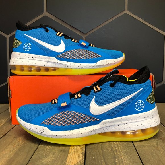 25thommy's tweet photo. So good I had to share! Check out all the items I'm loving on @Poshmarkapp #poshmark #fashion #style #shopmycloset #nike #lining #adidas: https://t.co/9JiKhIrdgp https://t.co/YumY28uMYp