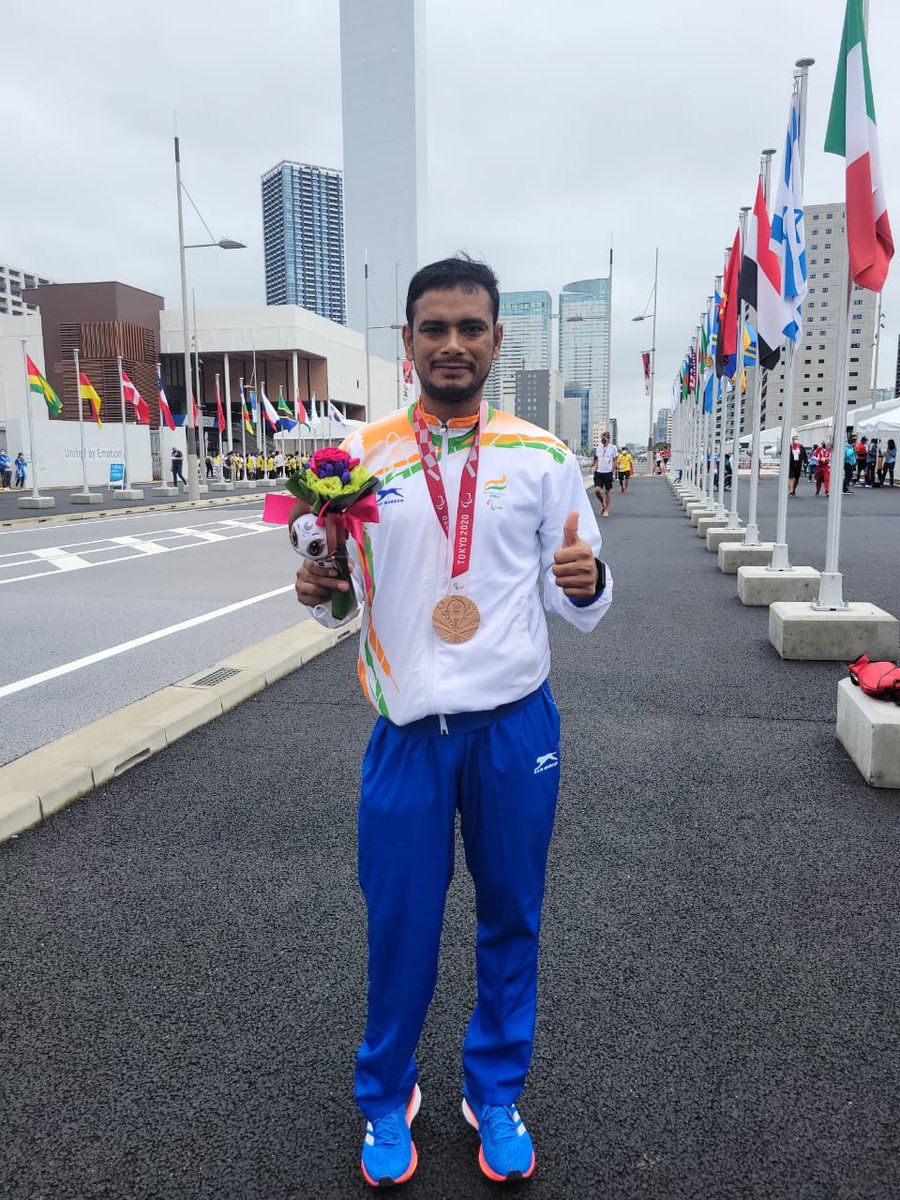 Thank you, Tokyo for giving me the opportunity to live my dream of winning a #Paralympic medal. Also, a huge shoutout to the #ParalympicsTokyo2020 organizing committee who helped us throughout. 🇮🇳🇯🇵
The next target is to turn 🥉 into 🥇 for India at the #Paris2024Paralympics