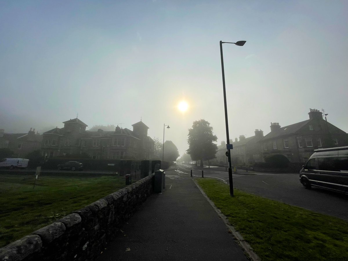 Jason_R_Wagner's tweet photo. #Striling looks like the inside of my head this morning! And someone stole @stirlingcastle 😱 #foggy https://t.co/1jat9I0Se1