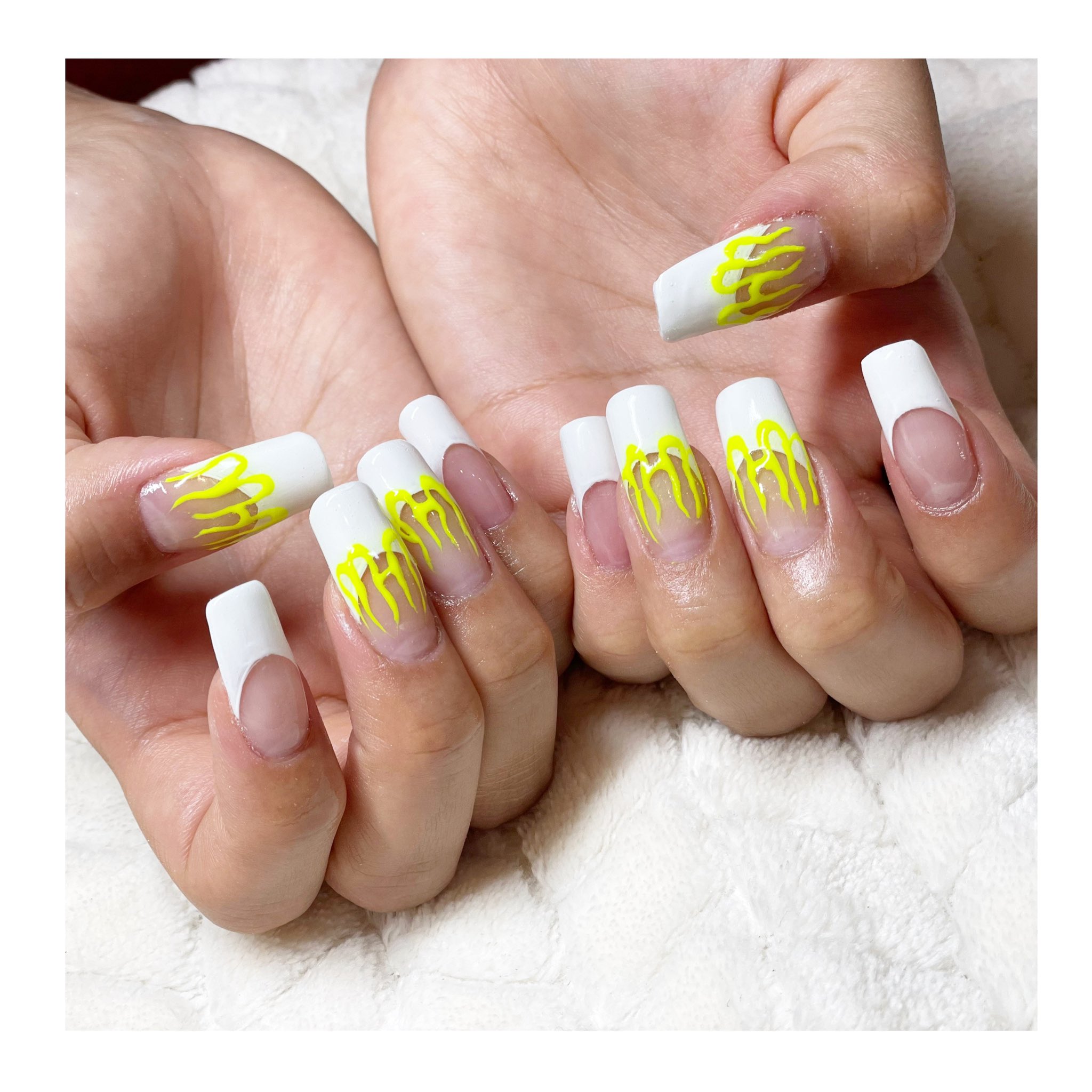 Twitter 上的 Lala Peach シロフレンチ 蛍光ネイル 白フレンチ フレンチネイル ロックネイル ジェルアート ジェルネイル ネイル 大阪 心斎橋 アメ村 ネイルサロン ララピーチ T Co 1nrhjorjju Twitter