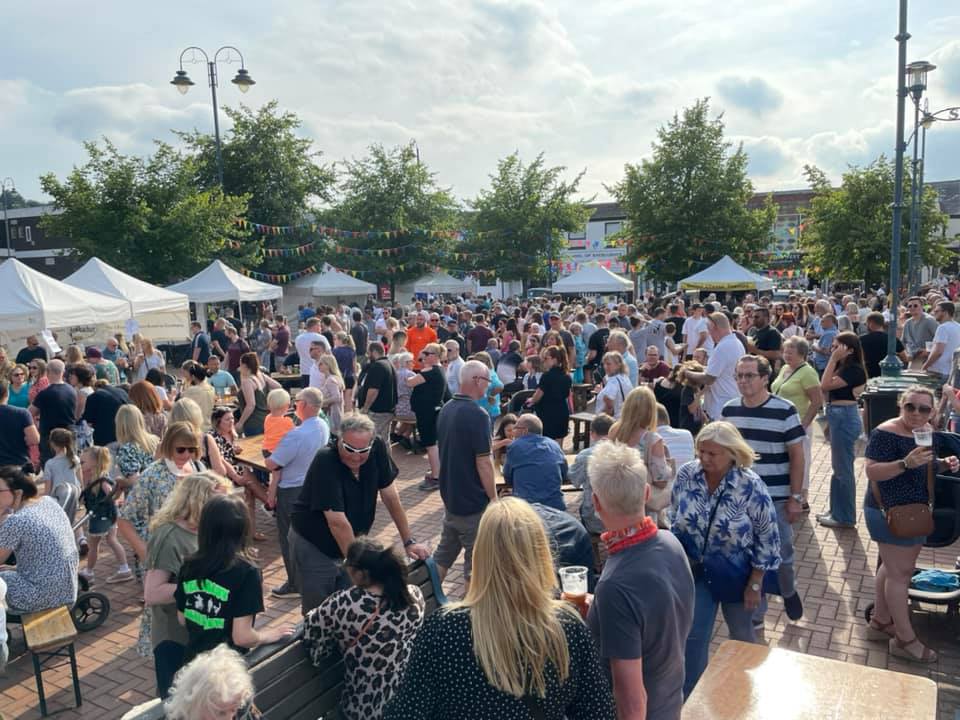 It's #Stalybridge Street Feast THIS FRIDAY!

Read what all the fuss is about here;
j99news.com/2021/08/15/the…