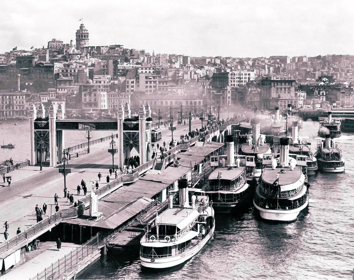 Galata köprüsü, 1928 yılı.