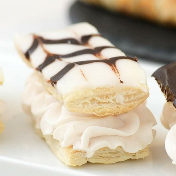 What a glorious Wednesday morning...and an even more glorious delivery of #TheVeganCakery treats is heading to <a href="/cafembriki/">Cafe Mbriki</a> in #Leicester city centre! 

Fruit Scones (first time at Mbriki), Cornflake Tart, Mille-Feuille, Battenberg, 'Sausage' Rolls and much, MUCH more 💚