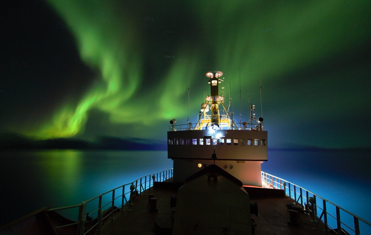 Stephen_D_Long's tweet photo. Our new paper describes #deepsea habitats, vulnerable marine ecosystems (#VME) and trawling impacts in #Greenland by @GCRC_GINR, @ZSLScience, @OfficialZSL, @UCLgeography

ICES J Mar Sci: https://t.co/fTNGUnyI00 

@ICES_ASC @OxfordJournals @OUPAcademic @PJSJones @London_NERC_DTP https://t.co/8Rb7YAFCqh