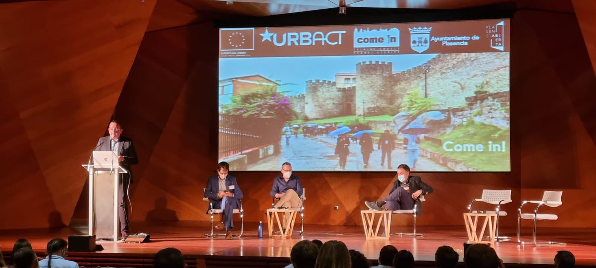 Exponiendo la exitosa transferencia de <a href="/ComeinUrbact/">ComeIn_URBACT</a> a <a href="/Ayto_Plasencia/">Ayto. de Plasencia</a> @UrbactIn en las Jornadas de #TransferenciasUrbanas en <a href="/MADRID/">Ayuntamiento Madrid</a>  organizadas por <a href="/URBACT_ES/">URBACT + EUI España</a>.

Con <a href="/Luisma_RodRom/">Luisma</a> <a href="/TeatroAlkazar/">Teatro Alkázar Plasencia</a>