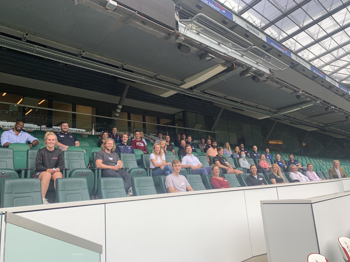 Hugely thankful to all @Premier15s medical teams for all the hard graft put in this summer (📸 from in-house education day last month) to get the in-match Head Injury Assessment (HIA) process up & running 🙌

Great to see this #PlayerWelfare initiative now in action