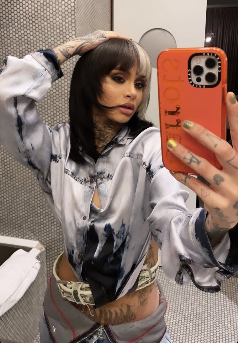 One thing about Kehlani, she gon eat a look up…