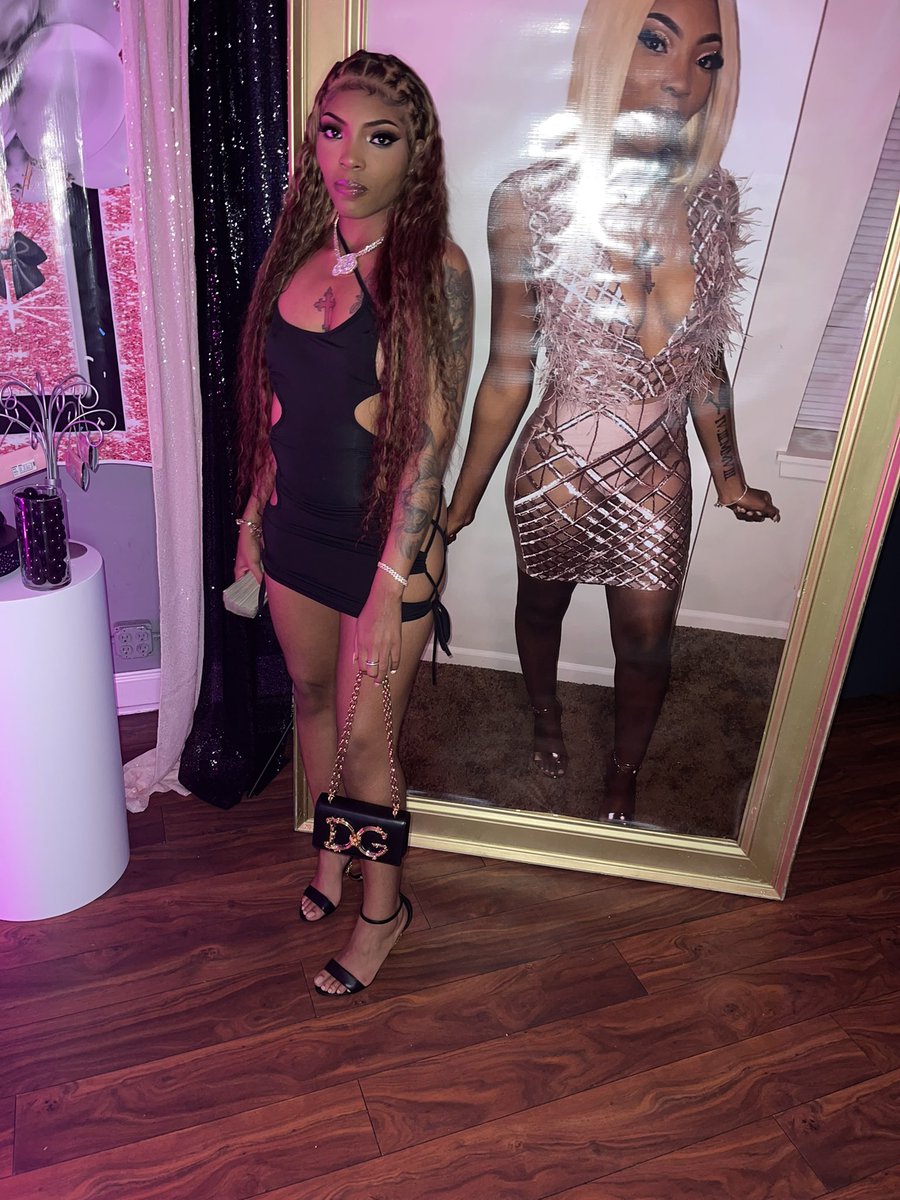 AlissaWasHeree's tweet image. And it's my last time saying I'm a goat around this mf 🔥♠️✨….. 24🎉!