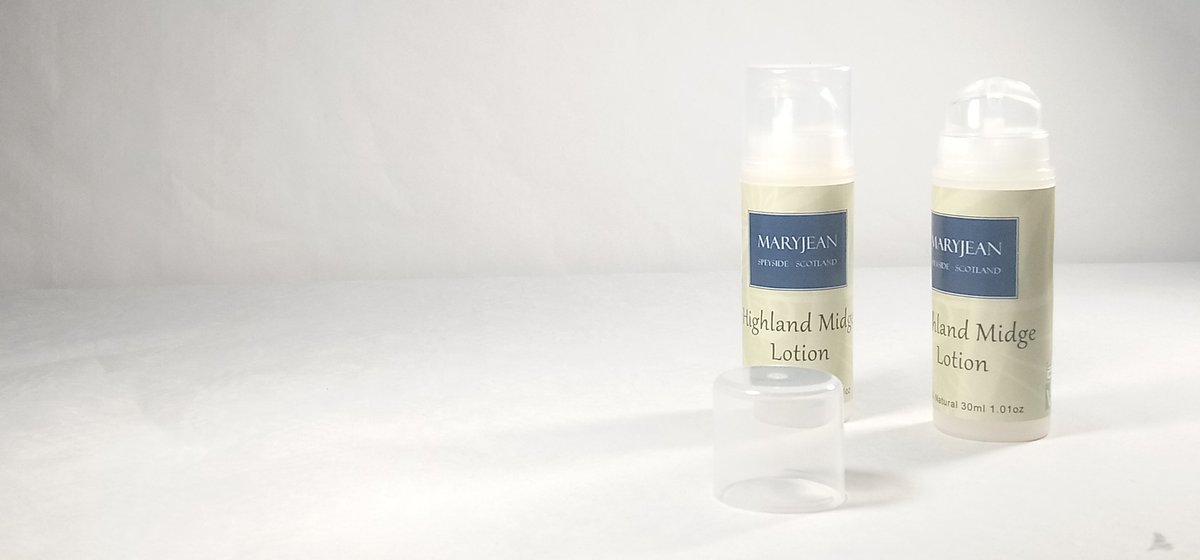 #WinitWednesday To #win a pair of our 30ml award-winning lotions simply 1. follow 2. retweet this message and 3. tag a friend for your chance. The #giveaway ends tonight at 23:00 hours and the winner announced early tomorrow. Good luck everyone!