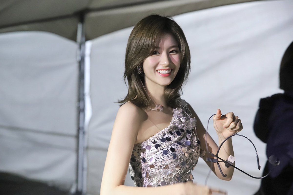 123sana_'s tweet photo. ล่าสุดคนถามแล้วนะว่าตัวจิงหน้างี้มั้ย แต่รูปพิสานะที่คนแชร์เยอะคือตอนไว้ผมสั้นทรงนี้อะเปนคนที่ไอดอลด้วยกันก้ชมว่าตัวจิงแบบบอมก.มากๆหน้าเร้กก โอยอยากเจอ😭😭 https://t.co/6AWePMg7g8