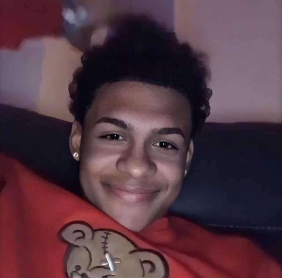 LandoSoReal's tweet photo. Never forgetting about Junior. Story was and still is sad. Continue to rest peacefully https://t.co/FETiLvKI7l