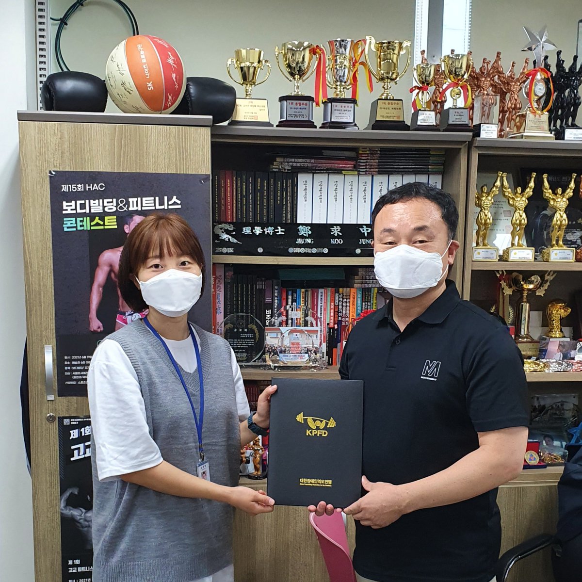 kac3200's tweet image. 스포츠건강관리계열 윤가영 학생의 고양시 #장애인체육회 취업 소식입니다🥰
다양한 장애 유형을 만나 공부하고 지도하는 일을 하고 있는 윤가영 학생은 취업이 끝이 아닌, 계속해서 4년제 편입/석사/박사를 도전한다고 해요!
앞으로 더욱 발전하는 윤가영 학생이 되길 #서울호서예전 이 응원합니다👍