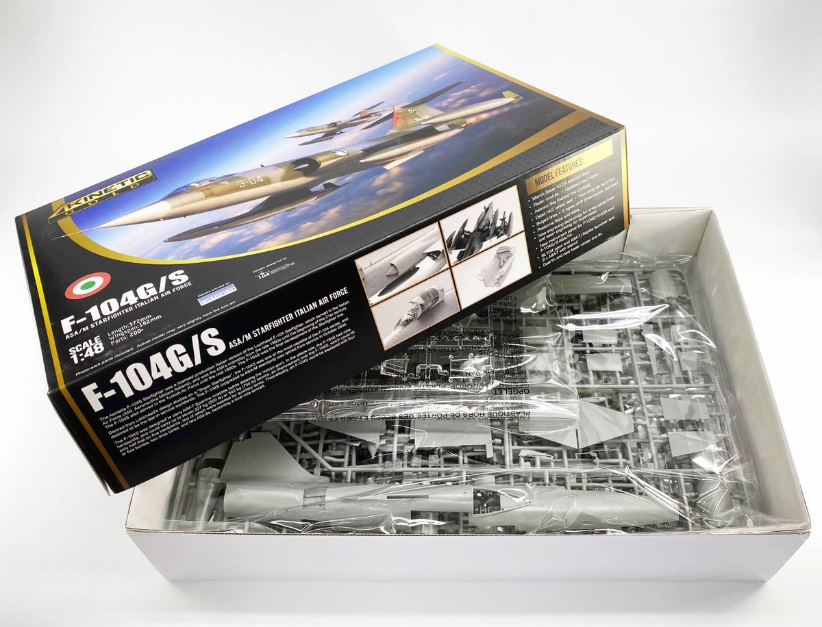hobbylink_jp's tweet photo. キネティックより
「1/48 F-104G/S ASA/M スターファイター イタリア空軍」
ただいま在庫ございます！

特徴的な後部胴体下部のベントラルフィンの左右の小型フィンは新金型で再現！

⏩https://t.co/jn2z674ujj

#キネティック #ボークス #マルヨン #F_104 https://t.co/otdR4PYgwI