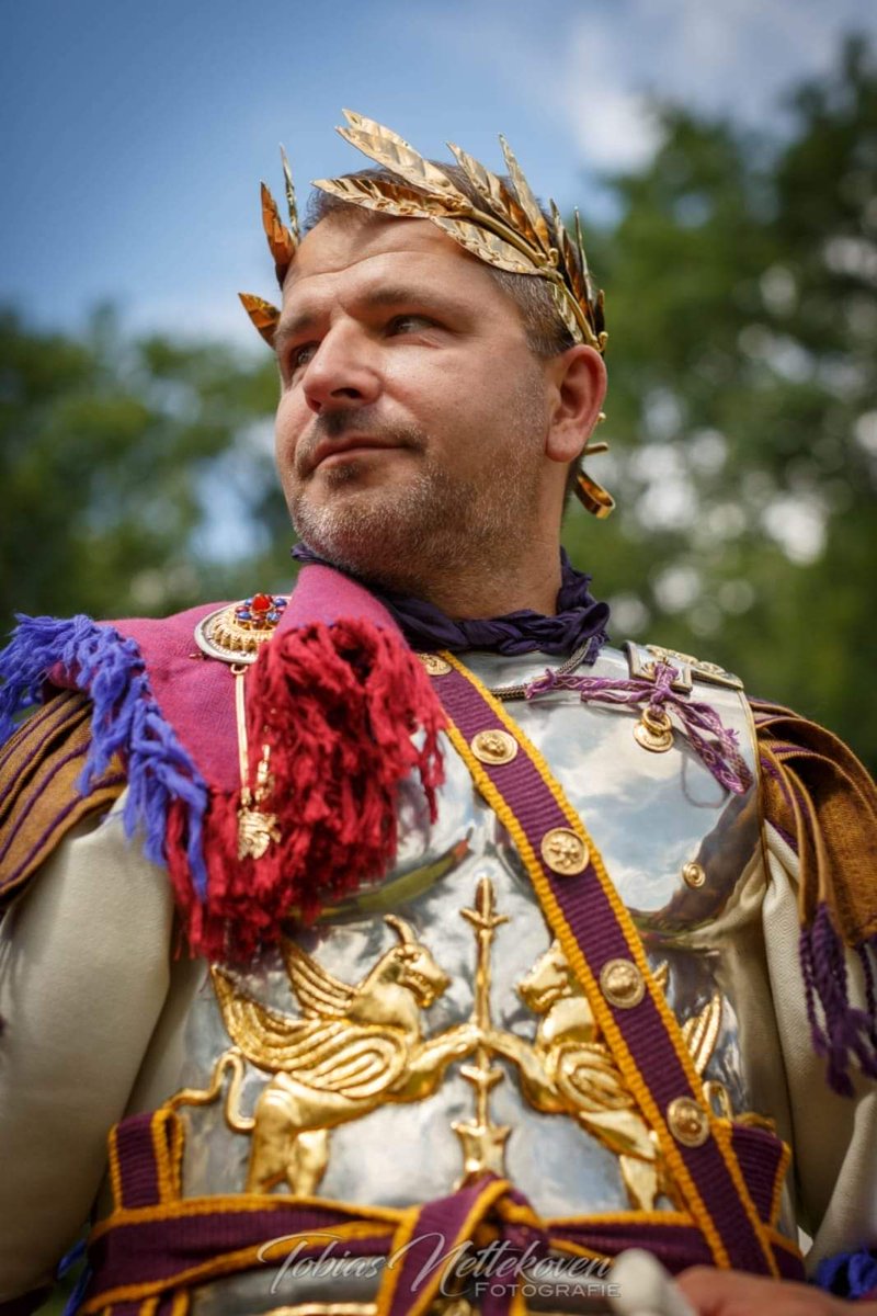 Praefectvs_Prae's tweet photo. "Alles, was etwas Gemeinsames hat, strebt zum Verwandten.“
🏛🌿🏛🌿🏛🌿🏛🌿🏛🌿🏛
#FamiliaPoppaea #bestfamily #bestdarstellt #antikemode #Germanicvs #cesar #Germanicus #Amelia #MuseocivicodiAmelia #Rapax #RaeticiRomani #verdient #italialovers #Italian #Italy #allesfürdiebesten https://t.co/2YEx3PIshp