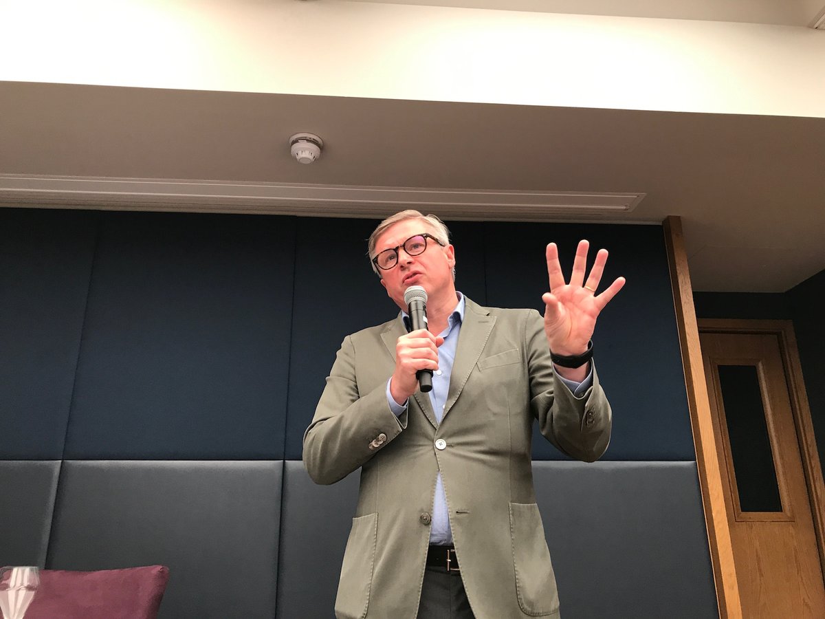 Louis Roederer cellarmaster Jean-Baptiste Lécaillon explains why he has ditched Brut Premier NV for the new <a href="/LouisRoederer_/">Louis Roederer</a> Collection 242. What makes it unique. Why it is such a revolutionary move &amp; what his vision for the House is moving forwards. Click the-buyer.net/opinion/how-lo…