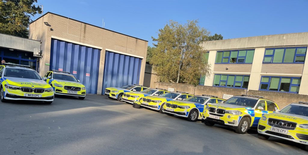 samsparkes999's tweet photo. What a beautiful morning ☀️
Out and about until 1500 🚔 may have to find a well timed ice cream stop🍦
#LateSummerPatrol
#BMW530
#AirConOn https://t.co/H4eZ4WDSll