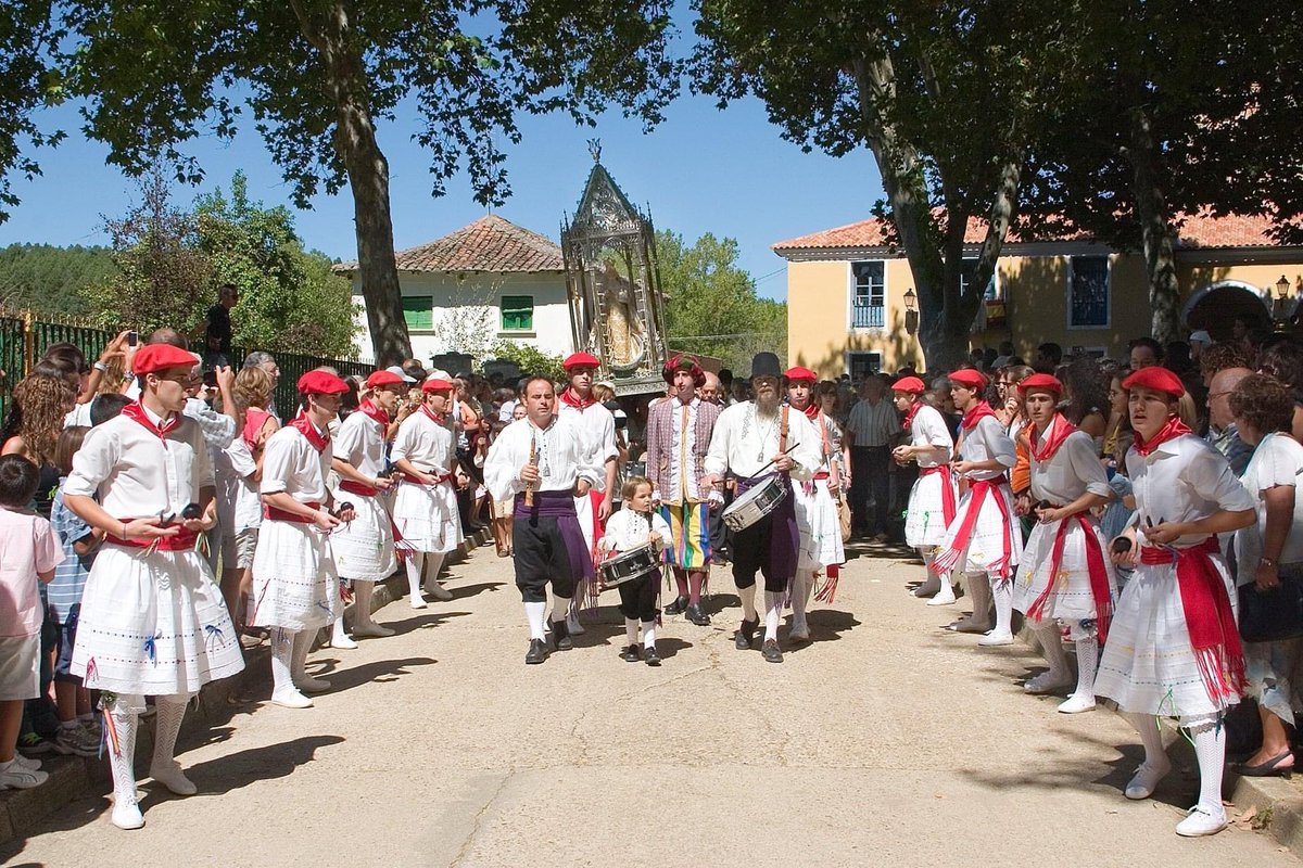 ¡Viva Saldaña!
¡Viva la Virgen del Valle!
¡Y el Niñín!

Feliz Día del Valle a todos los saldañeses y comarcanos, de aquí, de fuera y de espíritu.

#Saldaña