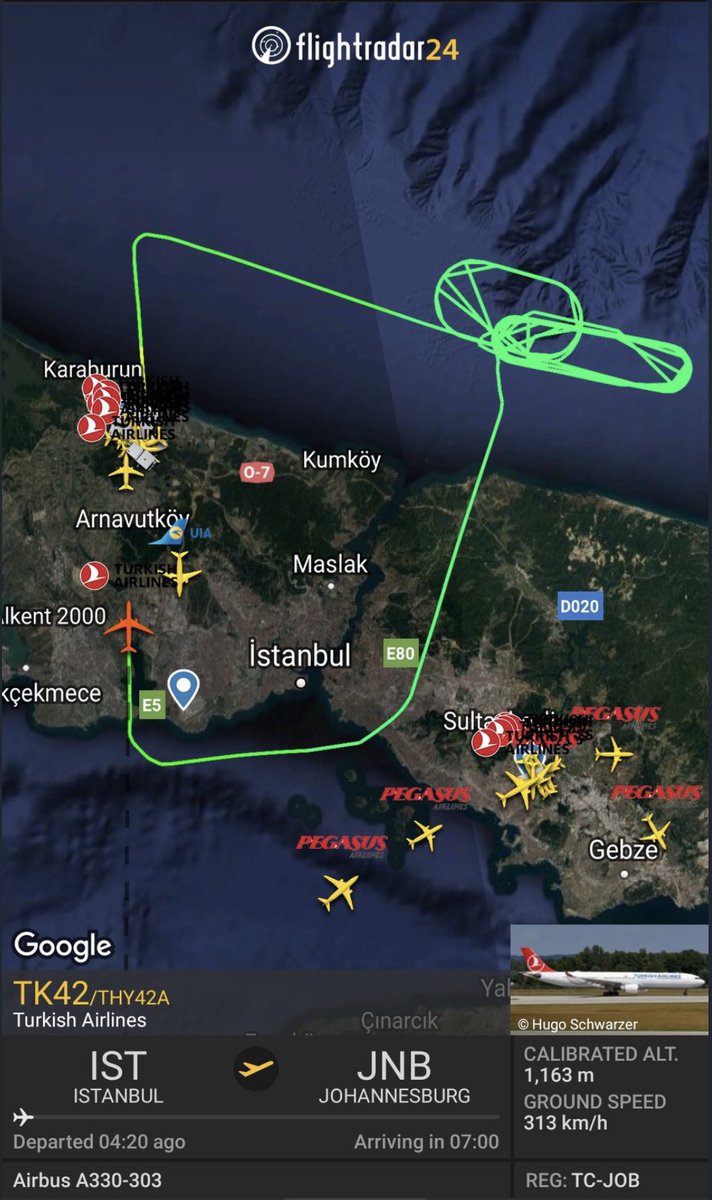 boardinginfo's tweet photo. Türk Hava Yolları (@TK_TR) İstanbul-Johannesburg uçuşu (#TK42) için havalanan A330-300 (TC-JOB) kalkışta motor arızası yaşadı ve tırmanmayı kesti. Havada turlayıp yakıt boşaltan uçak, güvenli şekilde indi.
Uçaklar havada neden ve nasıl yakıt boşaltır?
https://t.co/7SkqHIOwdT https://t.co/7IljBXTW3C