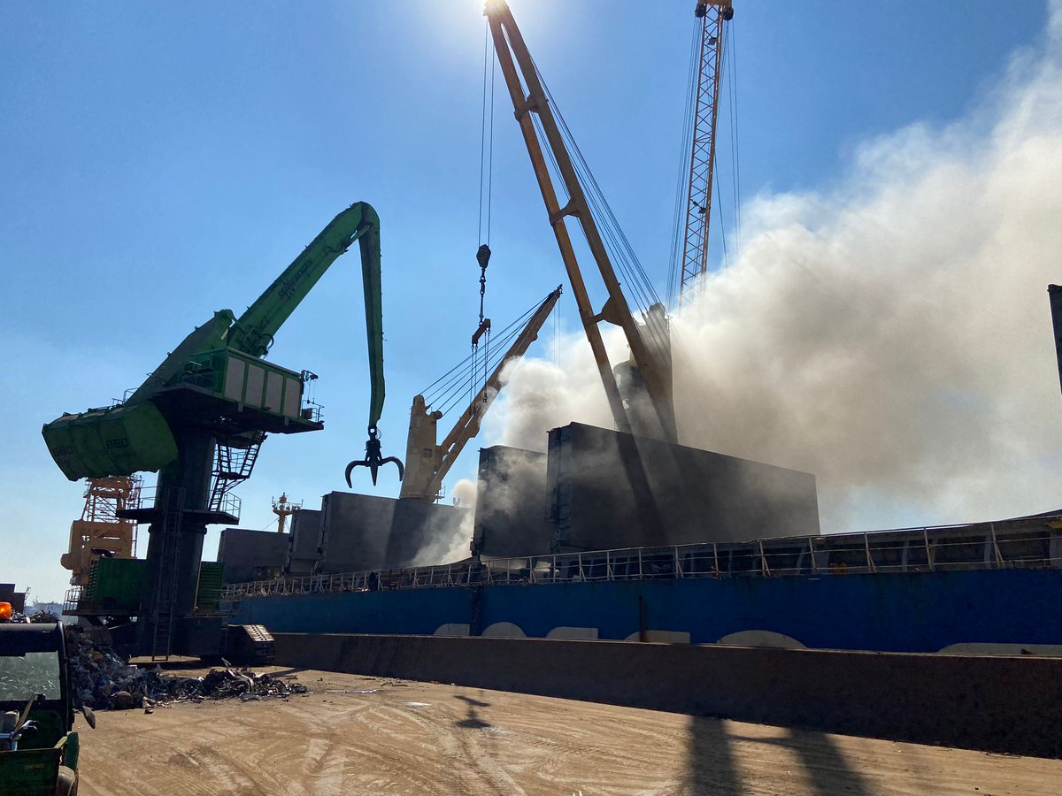 <a href="/OD9193_SBB/">9193OD SBB-MIRG.NL</a> gealarmeerd voor een scheepsbrand in de Rotterdamse haven