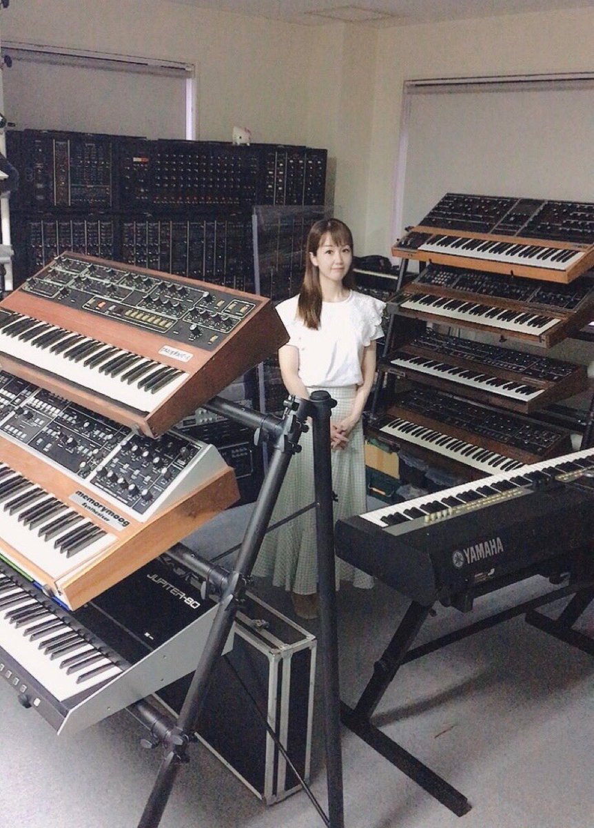 prophetRisa's tweet image. 佇んでますが、スタジオのシンセの並べ方を考え中です_φ(･_･
#system700 #prophet5 #memorymoog #moogone #jupiter80 #prophet10 #system100m #cp5