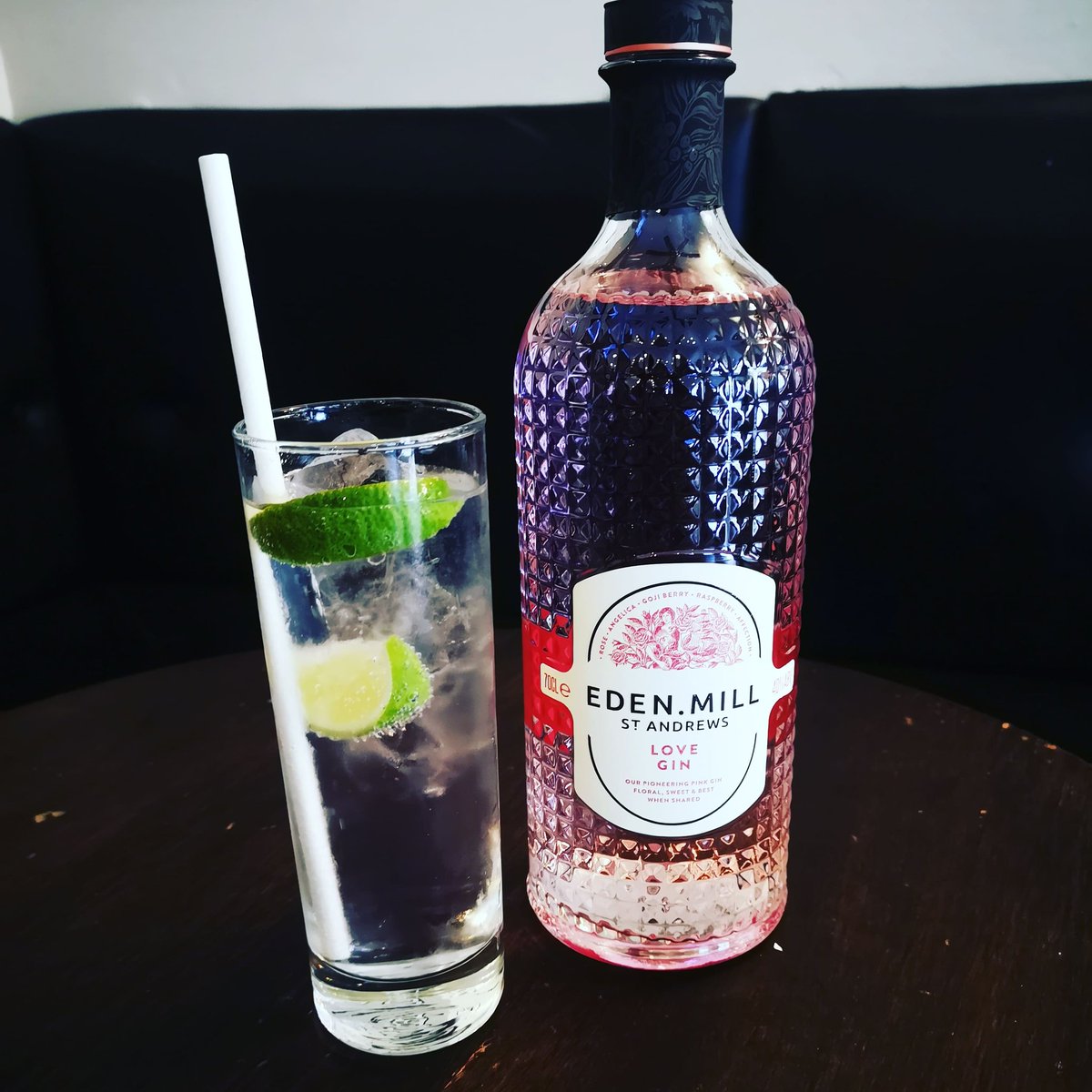 NEW GIN ALERT!

Tasty pink gin from @edenmill

It gets a thumbs up from us 😍

#pubsinleith #pinkgin