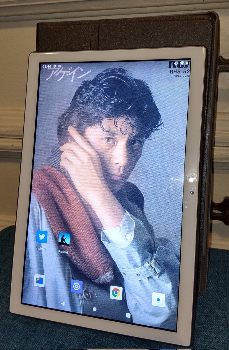 エマーソン على تويتر 新しいタブレット を購入致しました 早速 Wifi設定 Youtube等よく使うアプリダウンロードして ヒデキ壁紙設定 壁紙は色んなヒデキに替える予定です まずは ジプシーのヒデキ様から 最新のandroidタブレットらしいのですが お得に購入